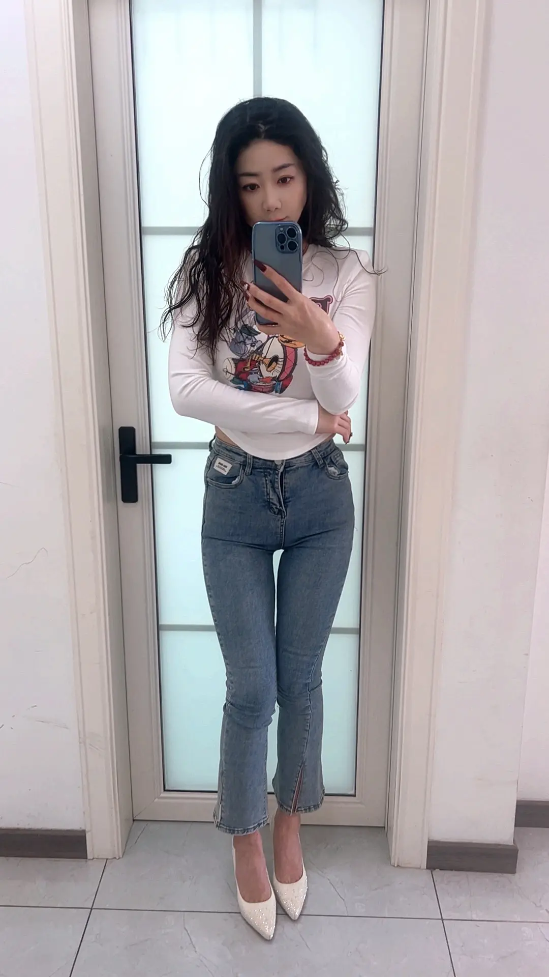 其实，女人真的很好哄的，只要能让她看到你在乎她的细节，她就会满心欢喜的认定你。