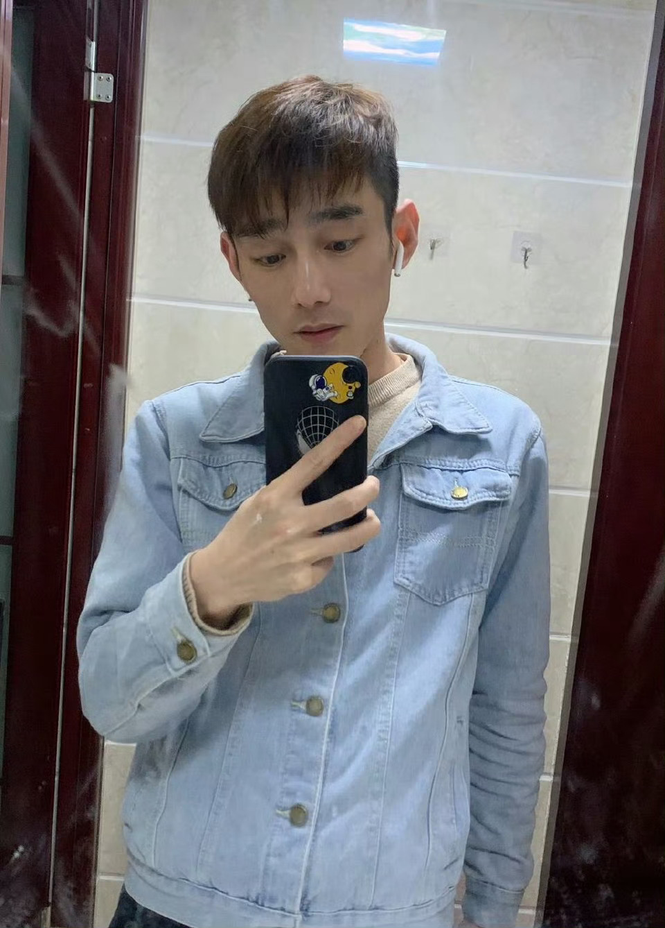 成都征婚【第7493号】89年男生，身高173，企业员工，年收入10+，有车有房