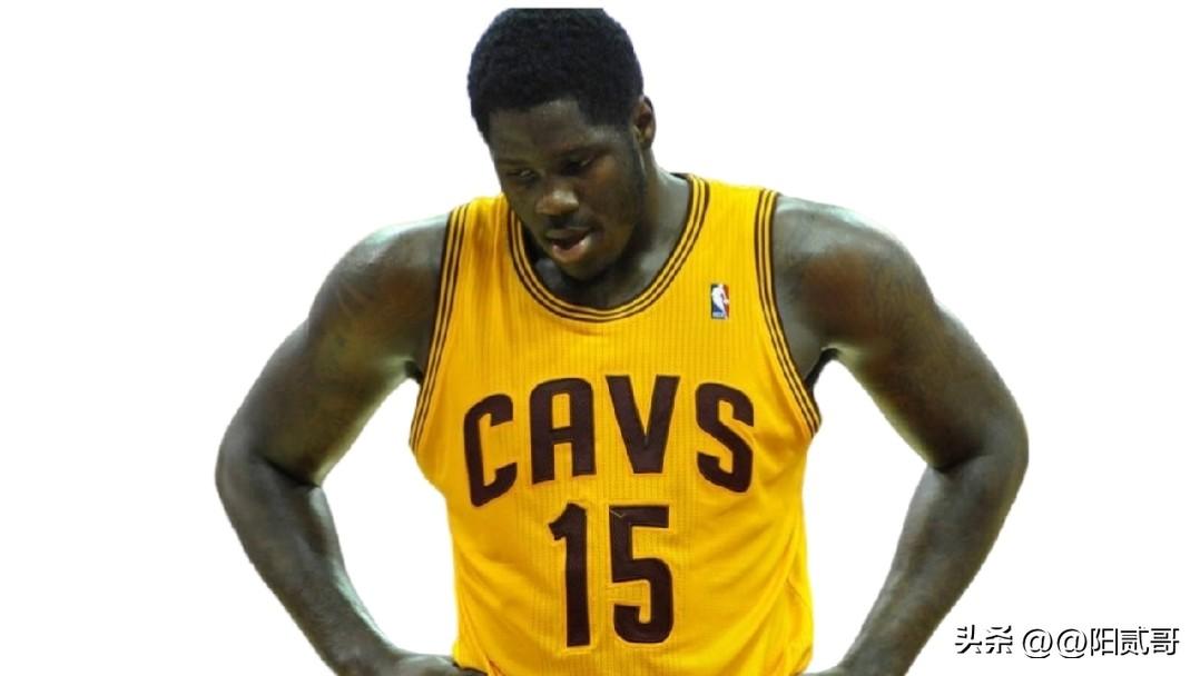 2000以来，NBA各届状元生涯季后赛总得分如下
2000/肯扬马丁/1441分