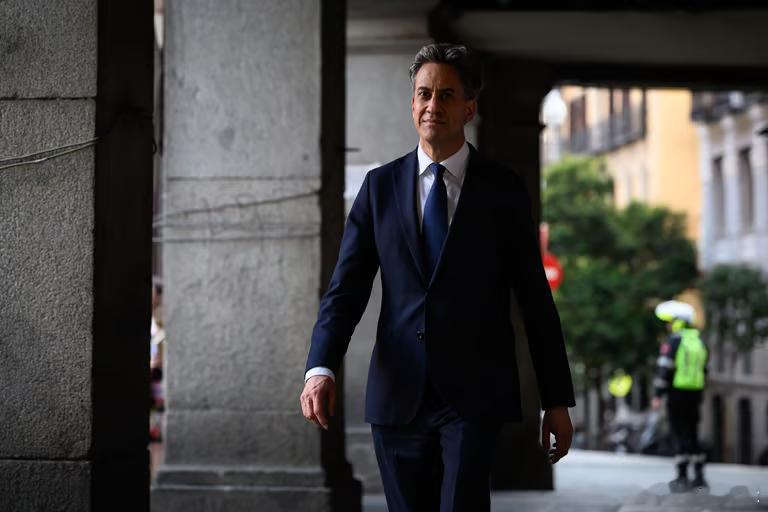 【英、法、加对以色列定居点实施贸易制裁】（政治报）随着英国对以色列采取更强硬的立