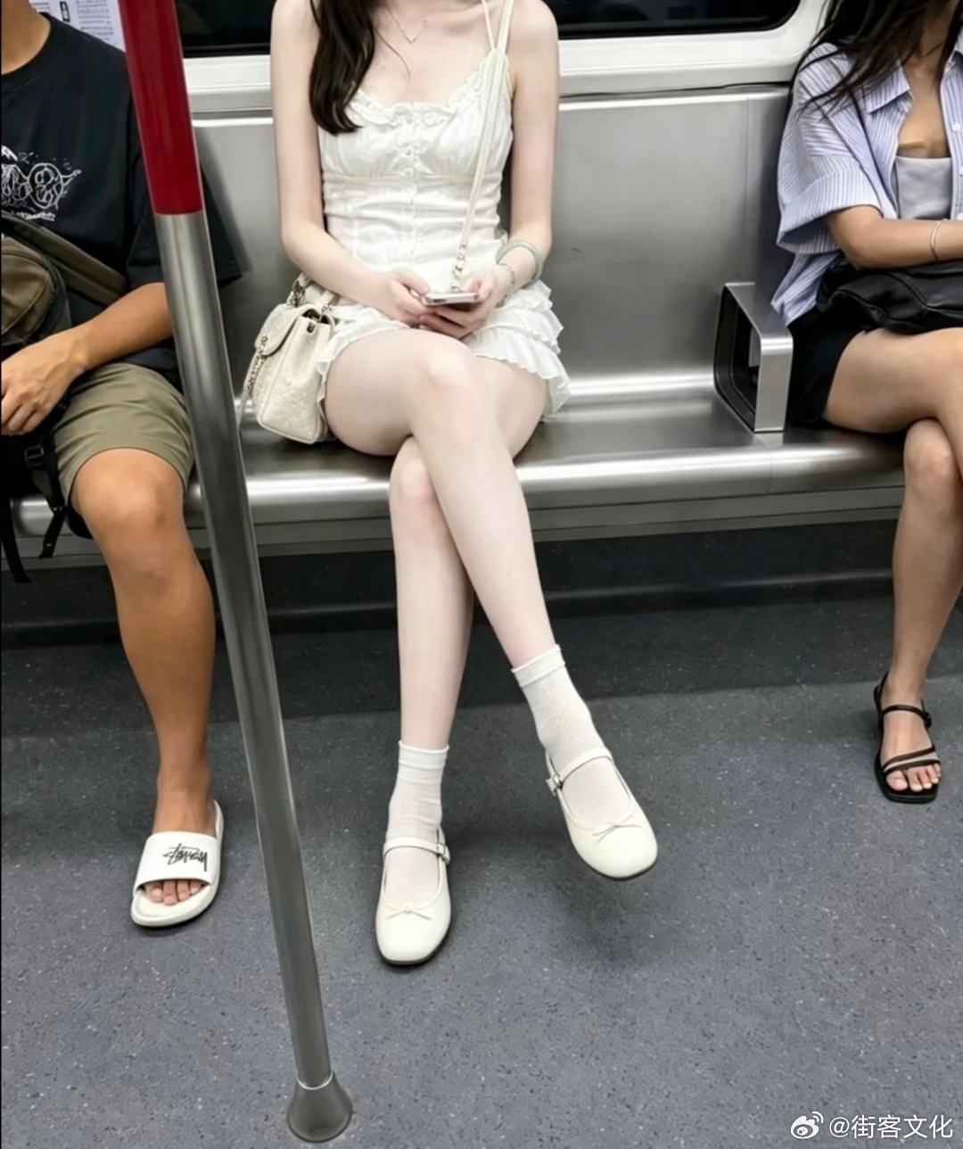 没有对比就没有伤害…..