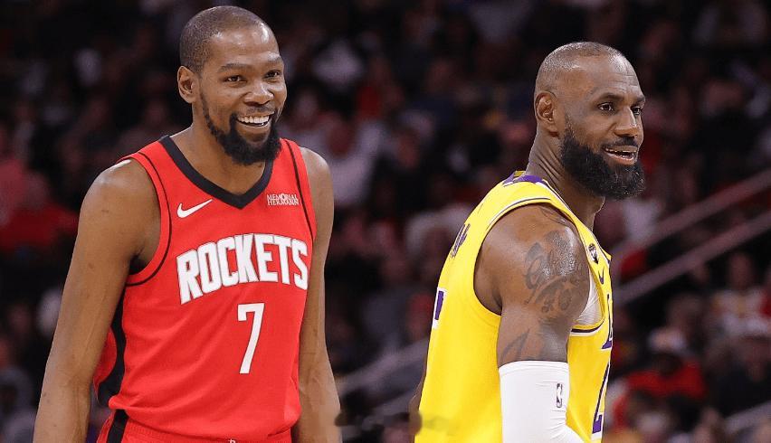 现役季后赛总得分榜前十球员，分别如下：1、 詹姆斯8289分2、 杜兰特4985