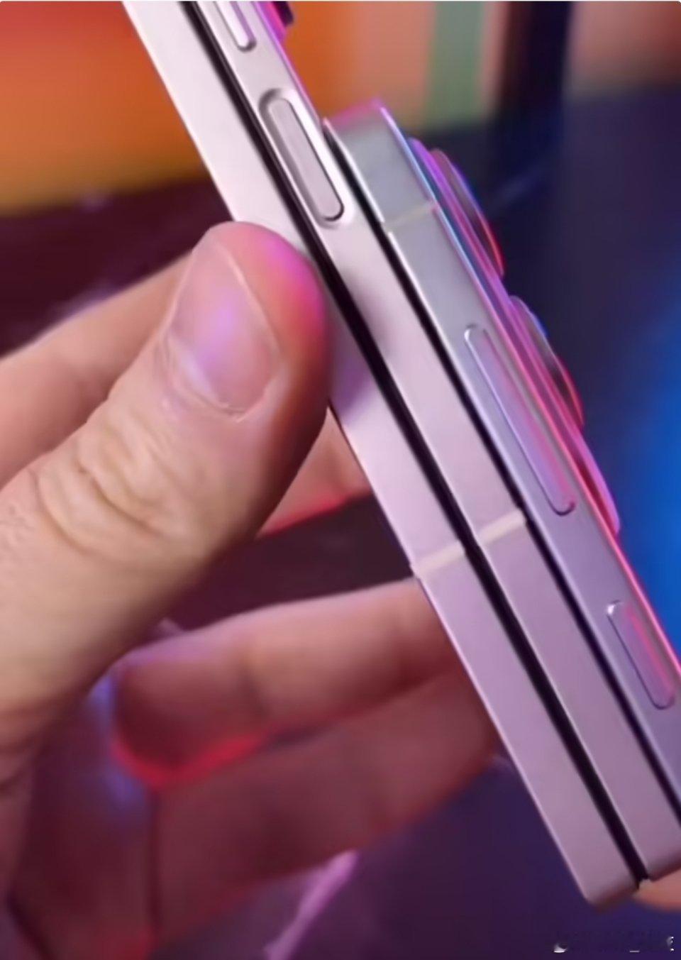 三星Galaxy S25 Edge   海外博主 近日分享了一则 Galaxy 