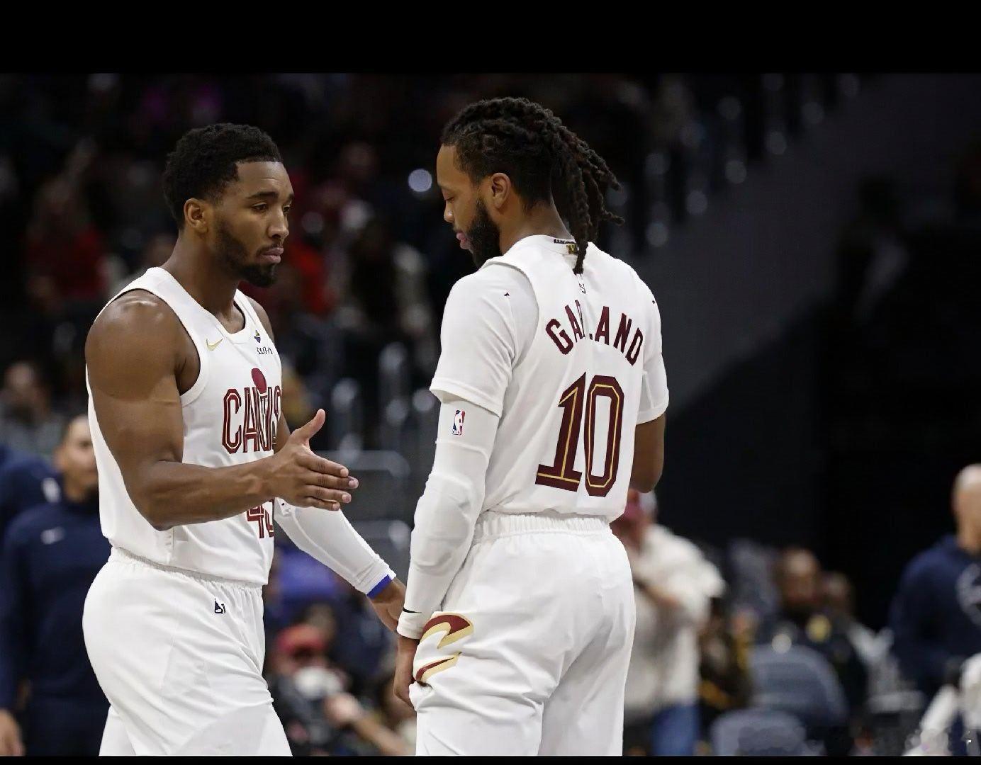 骑士最近十场输了其中的七场，现在已经从东部第七跌到东部第九，在东部骑士这些年一直