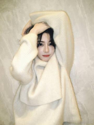 迪丽热巴二月营业照暖呼呼奶呼呼毛茸茸的热巴 迪丽热巴二月营业照，暖呼呼奶呼呼毛茸