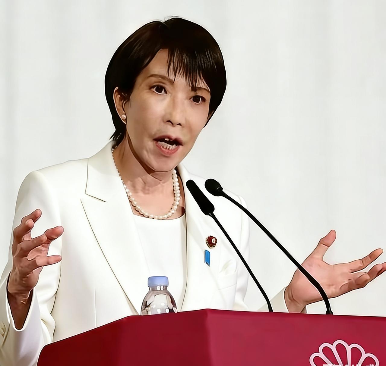 日元这回是彻底栽了!

直奔160的关口而去，这跌法简直比过山车还刺激。

高市