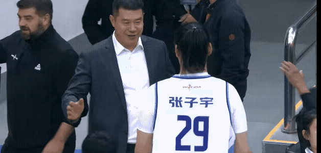 山东女篮，今晚无敌数第一！
终结卫冕冠军14连胜！！！
1月12日晚间，WCBA