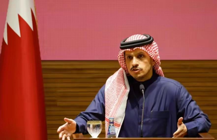 五枚导弹，拦下四枚，就那漏网的一枚，不偏不倚，正好砸中。 炸的不是别的地方，是卡