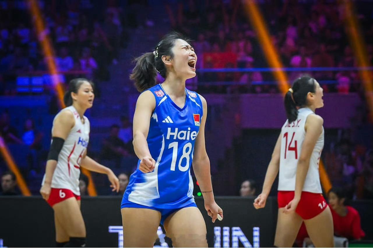 中国女排2026女排亚锦赛 半决赛第二场：中国女排vs伊朗女排，我们25比12再