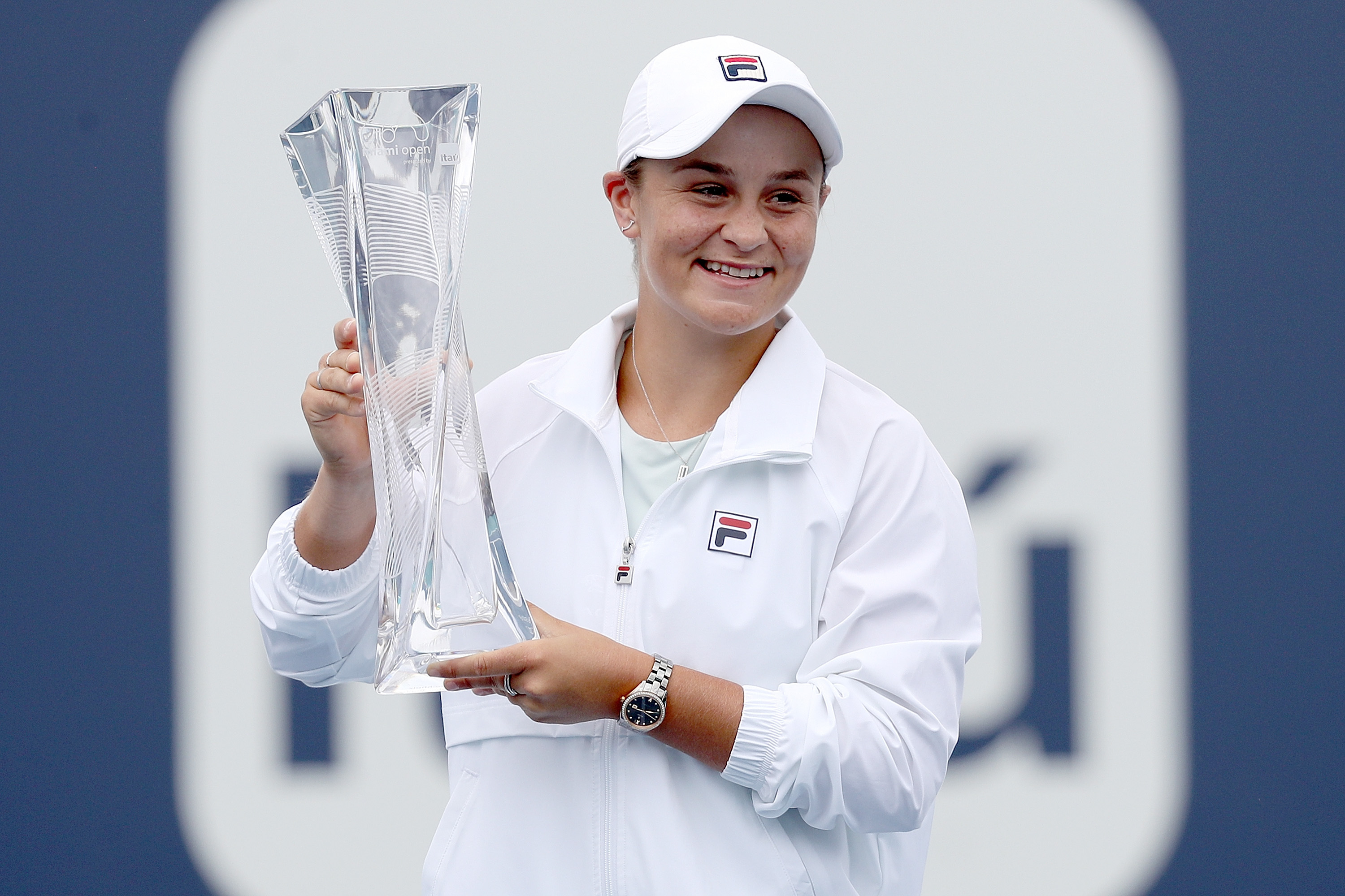 【冠军回顾】WTA1000迈阿密站本周开打，照例来回顾过去10年的冠军得主👑2