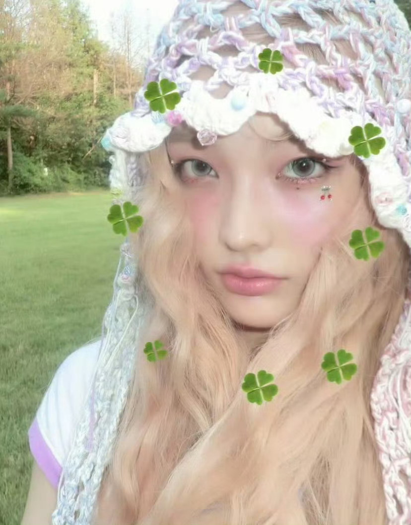 iroha外园彩羽⁺♡⁎ 𖧷 ˖ ˚ 
