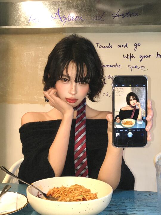 🍔⁰̷̴͈꒨⁰̷̴͈🍔ॱଳ͘ 好好吃饭!!