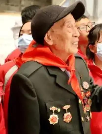 1990年，开国大校姚天成评价侵华日军：作战效能是苏军的2倍，国军的100倍！