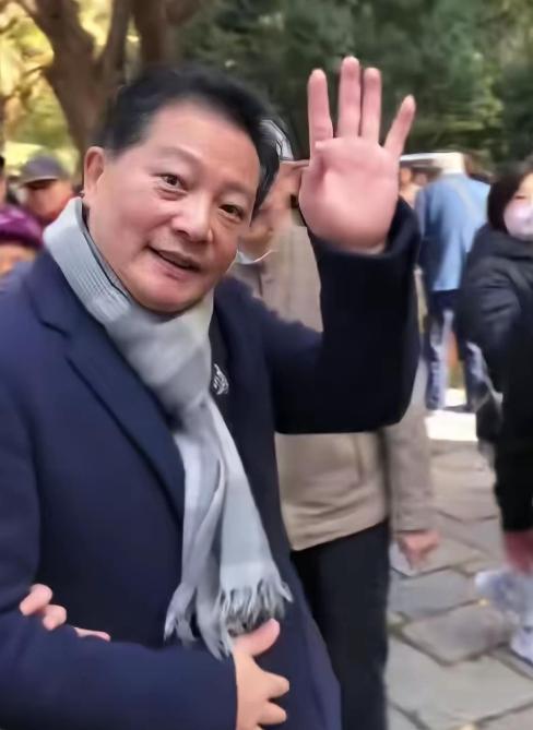 钱程离开上海滑稽剧团这件事，让我想到的不是一个演员的离开，而是一门地方曲艺如何面