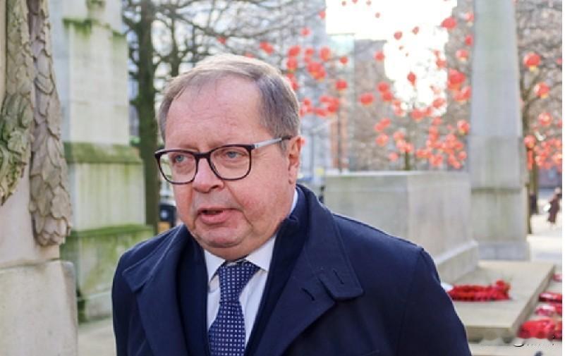 俄驻英大使怒批：俄方愿签书面不进攻承诺，欧洲仍疯狂军事化视俄为死敌
 
12月3