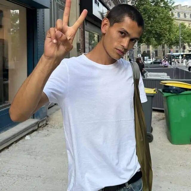 资料显示 Sakua Kambong 具有摩鹿加群岛（Maluku/Molucc