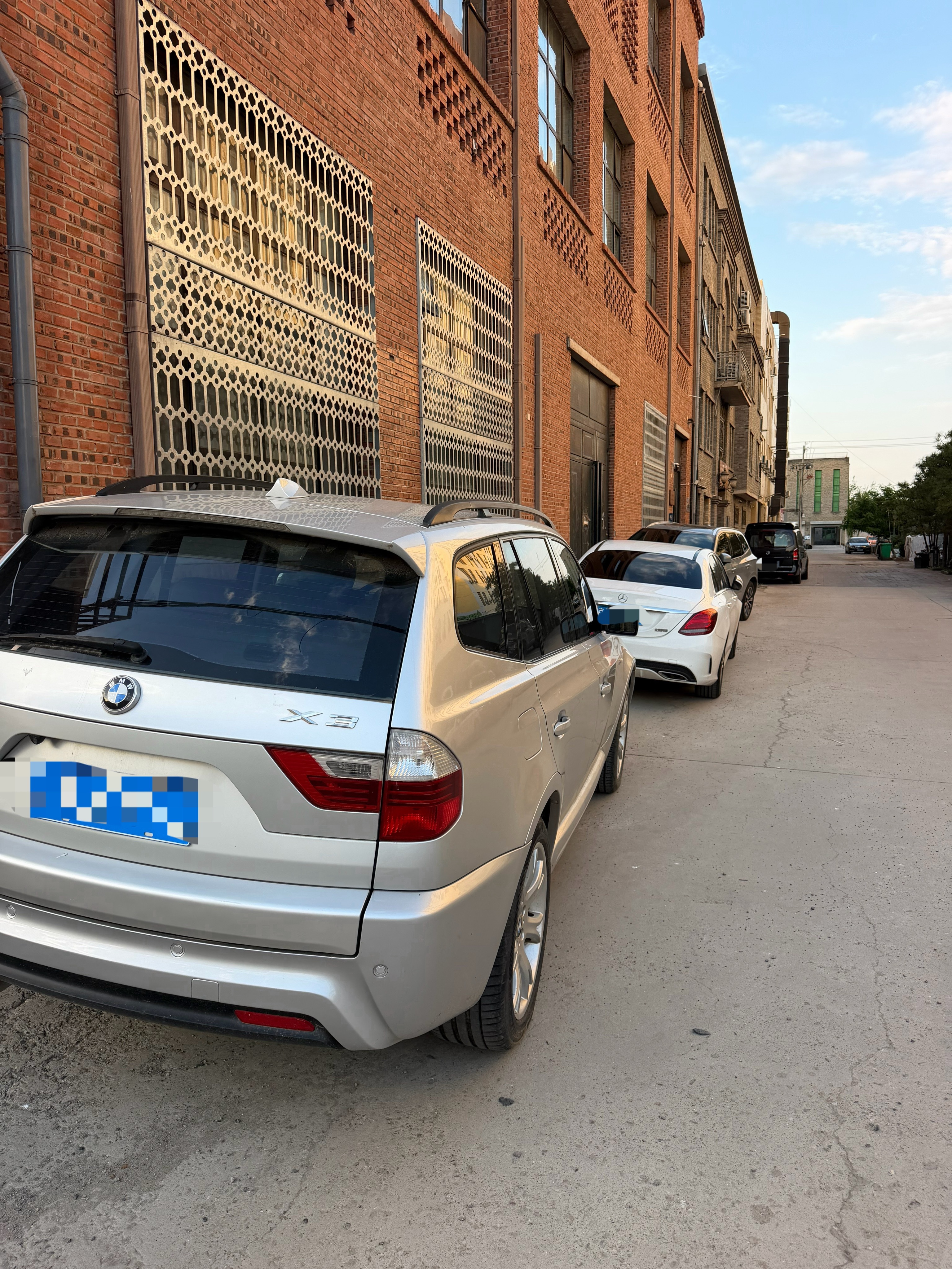 现在这个时间，燃油车除了跑车以外的任何车，二手都不值钱了。随手一拍，没一台车能卖