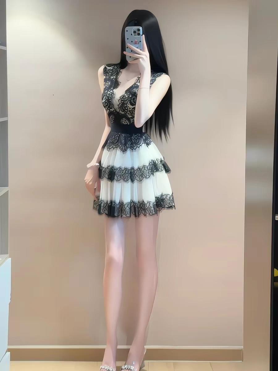 精致的打扮自己，着装时尚，相信自己才是最迷人那一位[捂脸][捂脸][捂脸]女人怎