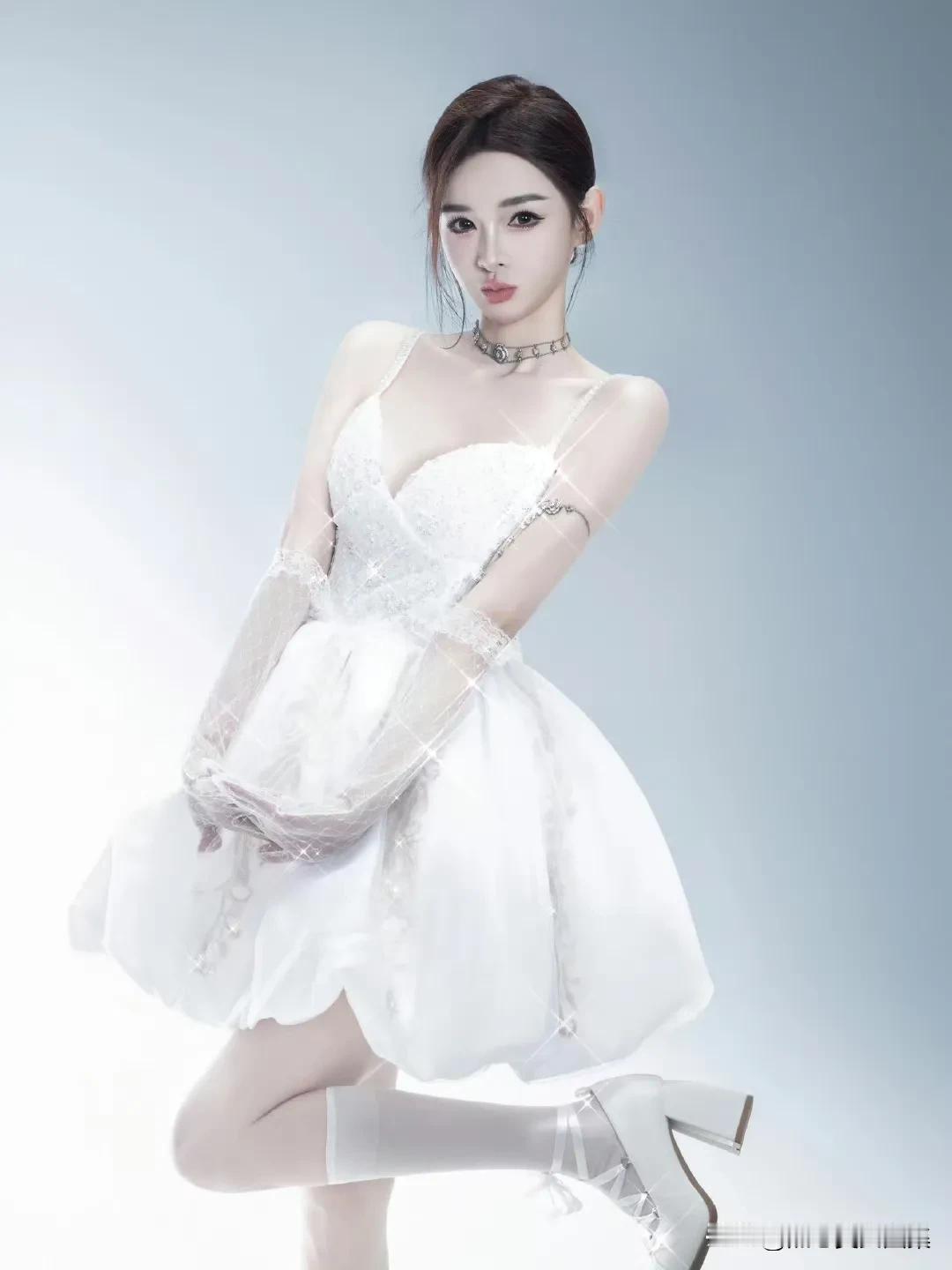 #绝美高清壁纸分享#雅韵千金💍高贵白裙 ​​​