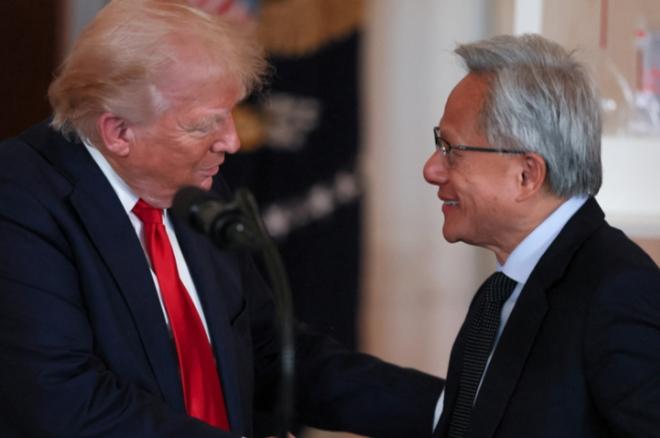 美商务部官员证实：两个月了，英伟达H200对华销售为零
俩月了，任是黄仁勋多方奔