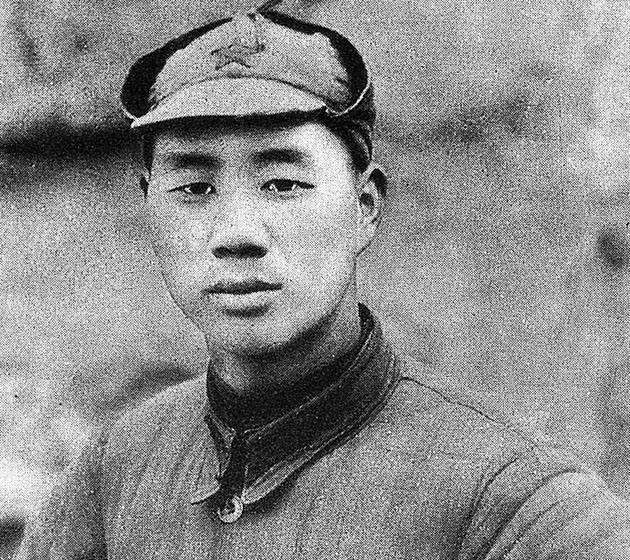 八路军最初确实只有三个主力师（115师、120师、129师）。杨成武担任师长的，