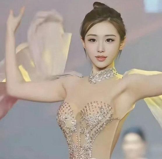 这是在选美吗？前胸贴后背也算美？中华选美小姐
