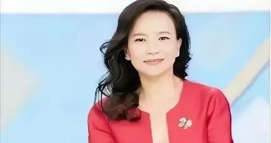 2020年的一天，央视著名主持人成蕾，像往常一样在访谈节目中闲聊，可就在这时，异