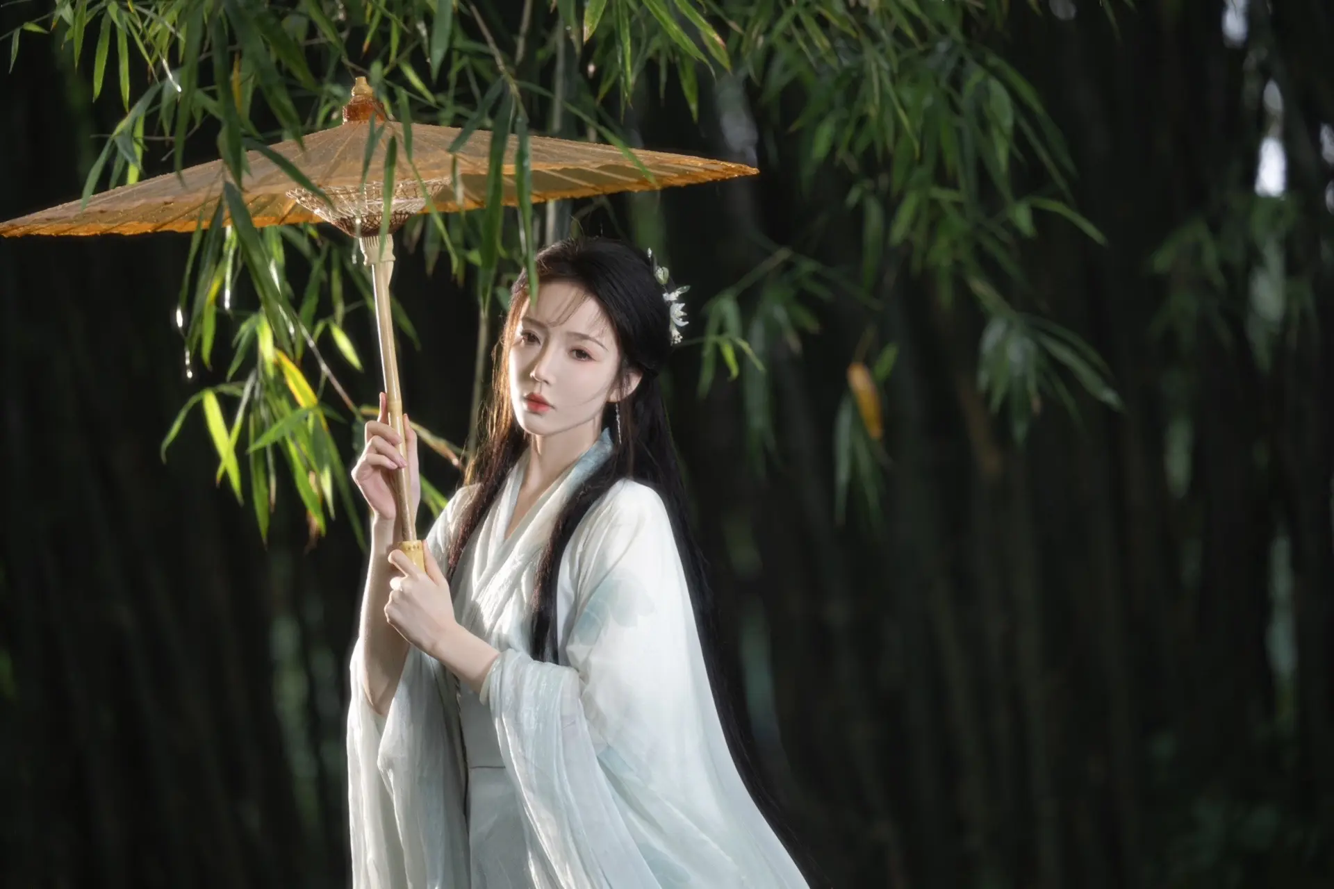 敬爱恨铭刻入骨的爱恋，不负这一趟世间的缘。