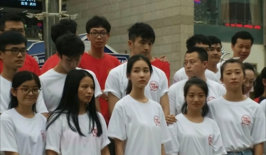 好青涩 又是我没见过的照片 ​​​