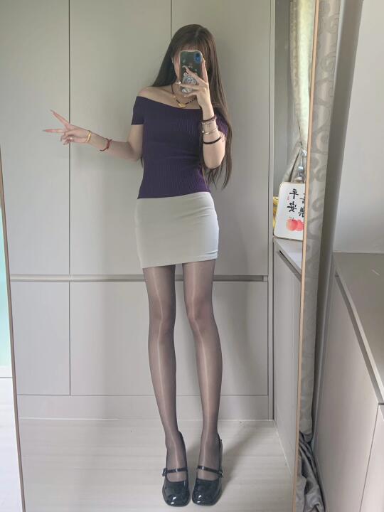 巨显身材的一套小裙子😍