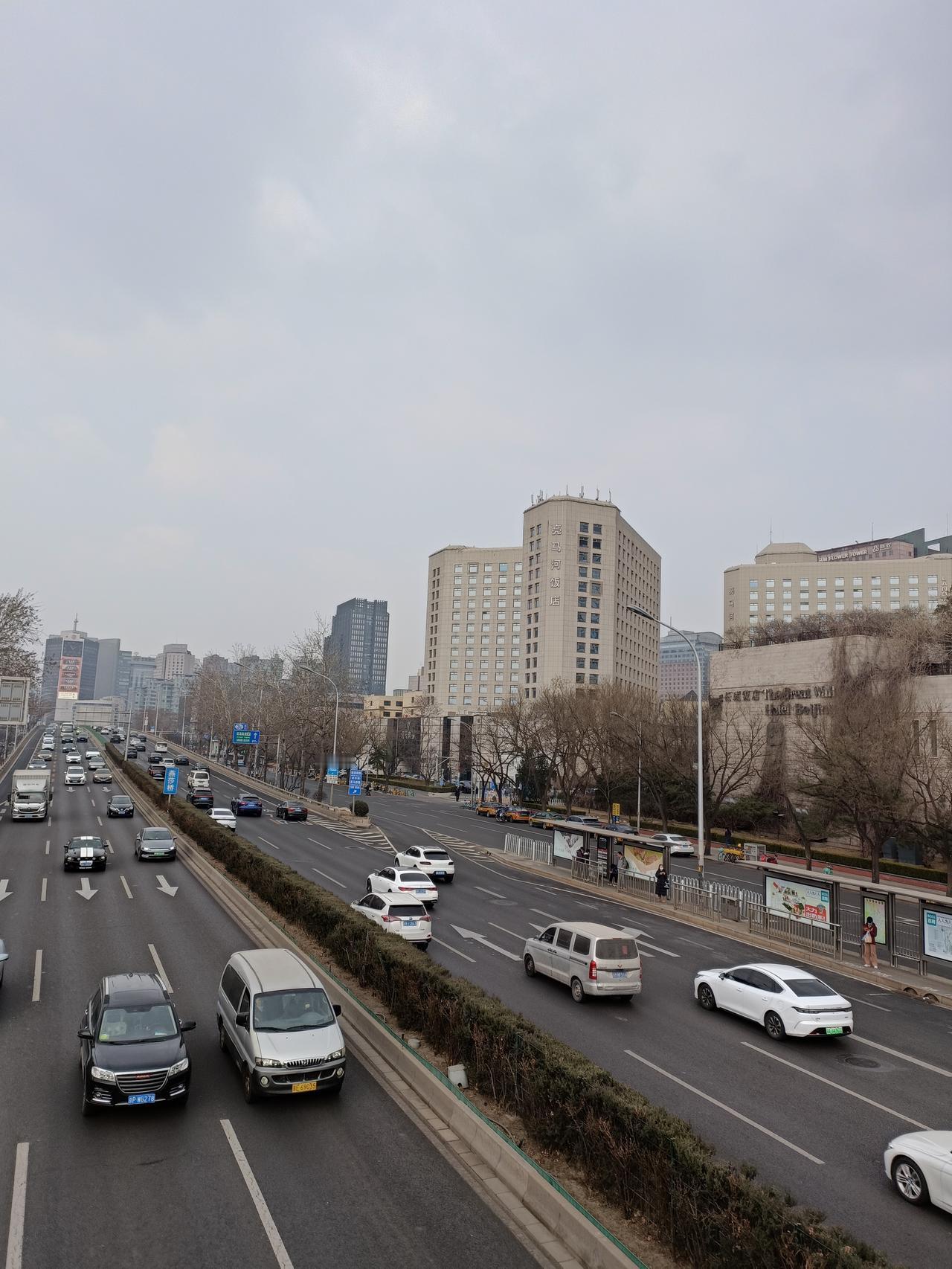 晒图笔记大赛今天北京天气雾气蒙蒙，听说最近几天可能有雪加雨