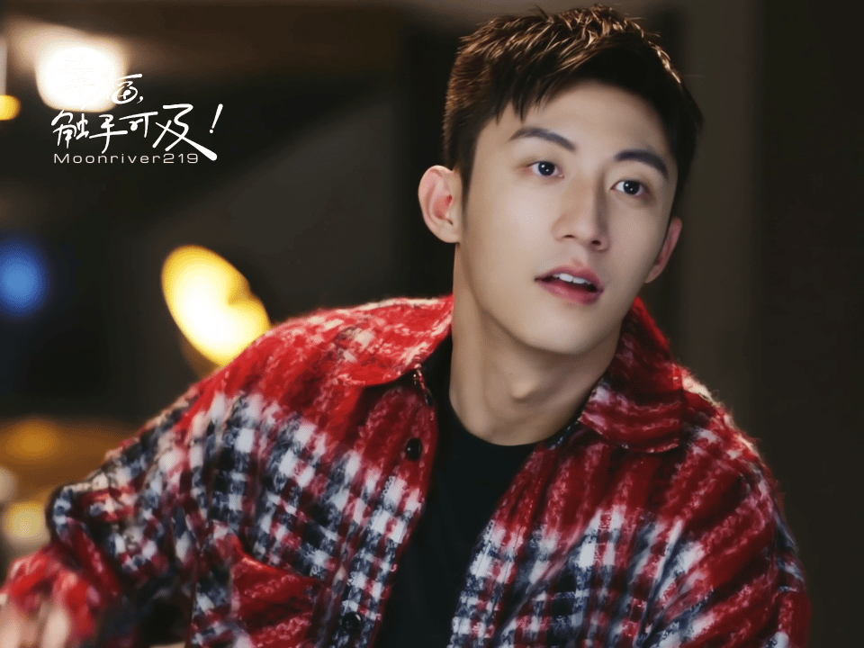 哎呀我的天啊！这话题里有些人真酸啊！黄景瑜热cp体质，现偶播得比同期流量生古偶都