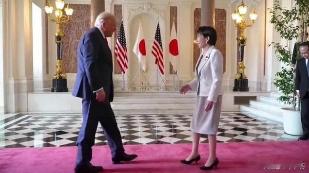 日本有政客放出狠话：若中国限制稀土输出，就联合美国对华断供半导体设备。

日本近