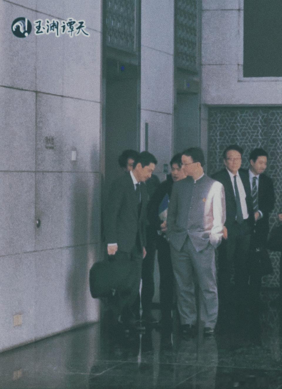 今天这张图确实封神了～ 