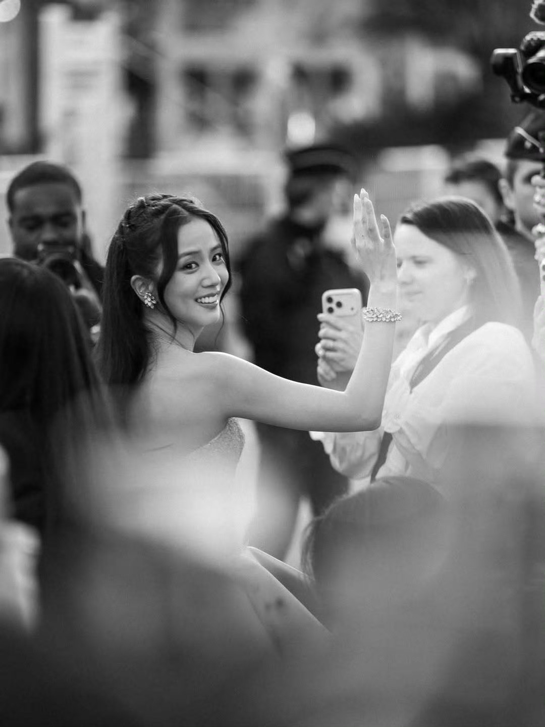 JISOO in 2026 Canneseries …🖤🩶金智秀