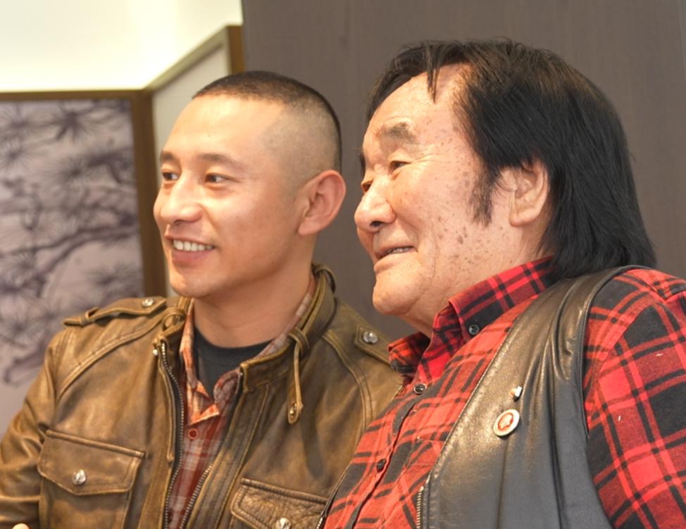 近日，我们有幸在呼和浩特采访了世界马头琴大师齐宝力高。今年已经80多岁的这位音乐