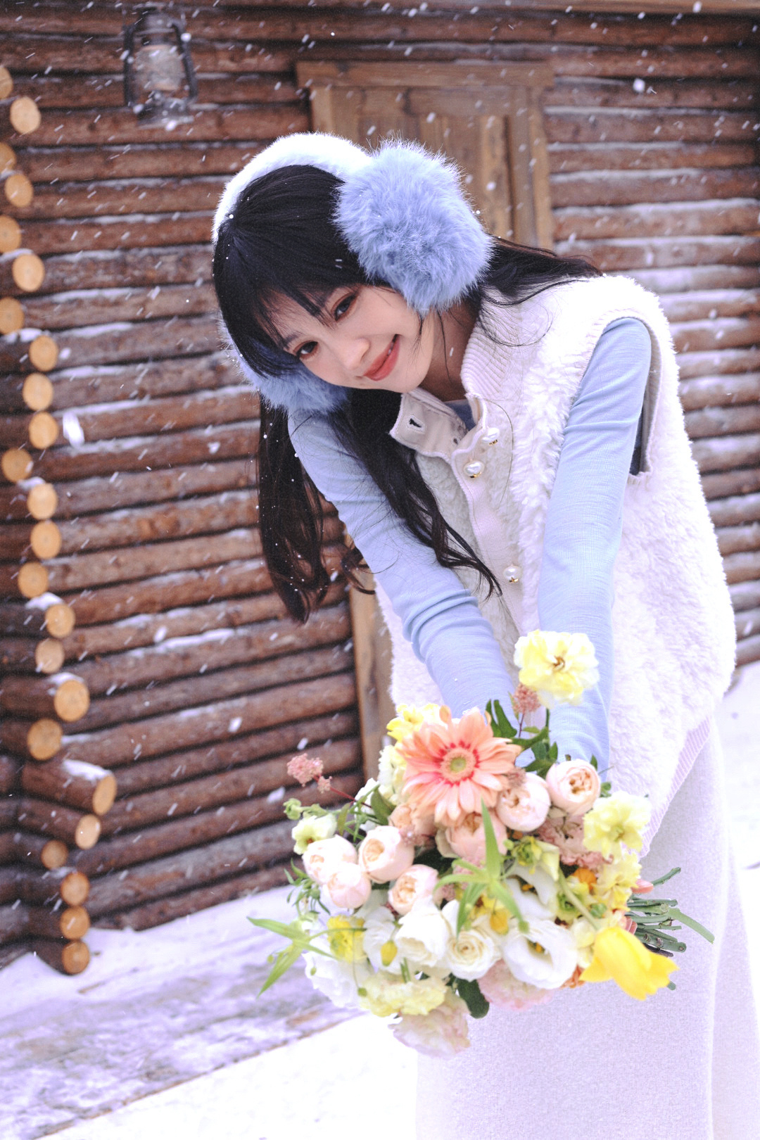 新的一年一起继续爱她！！！田曦薇跨年快乐2026一切顺利！多多营业呀！ 