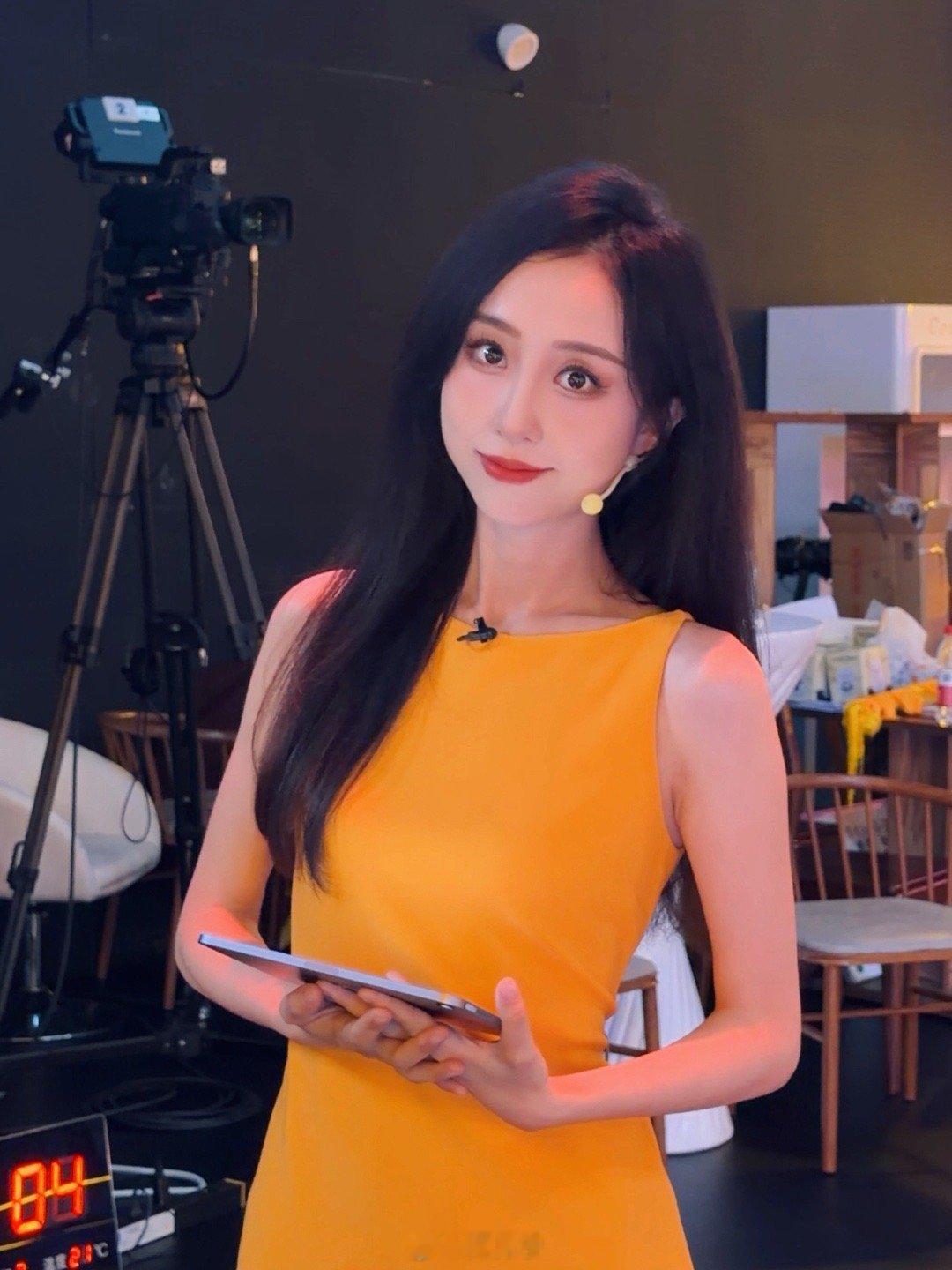 微博真好，有NBA版权。[可爱]我想发什么发什么[怒骂]演播室开工✅ ​​​
