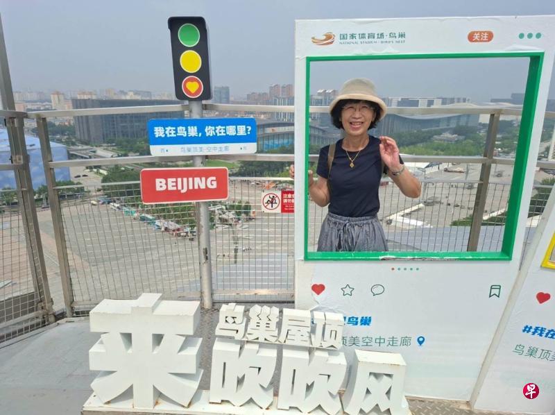 近期，台湾民众党前主席柯文哲的妻子陈佩琪与儿子赴大陆（上海、杭州、北京）旅游一周