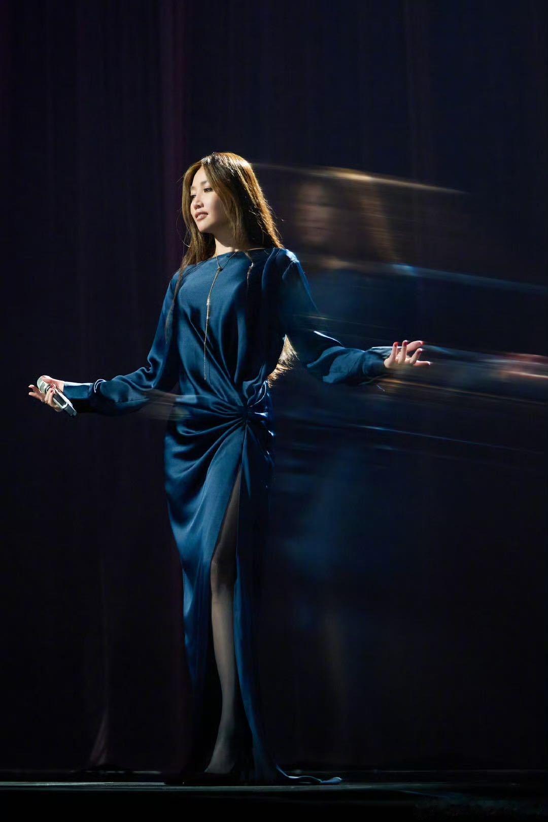 十二月第一个奇迹是ALin谁懂！周一的疲惫被A-Lin治愈——出道20周年「歌迹