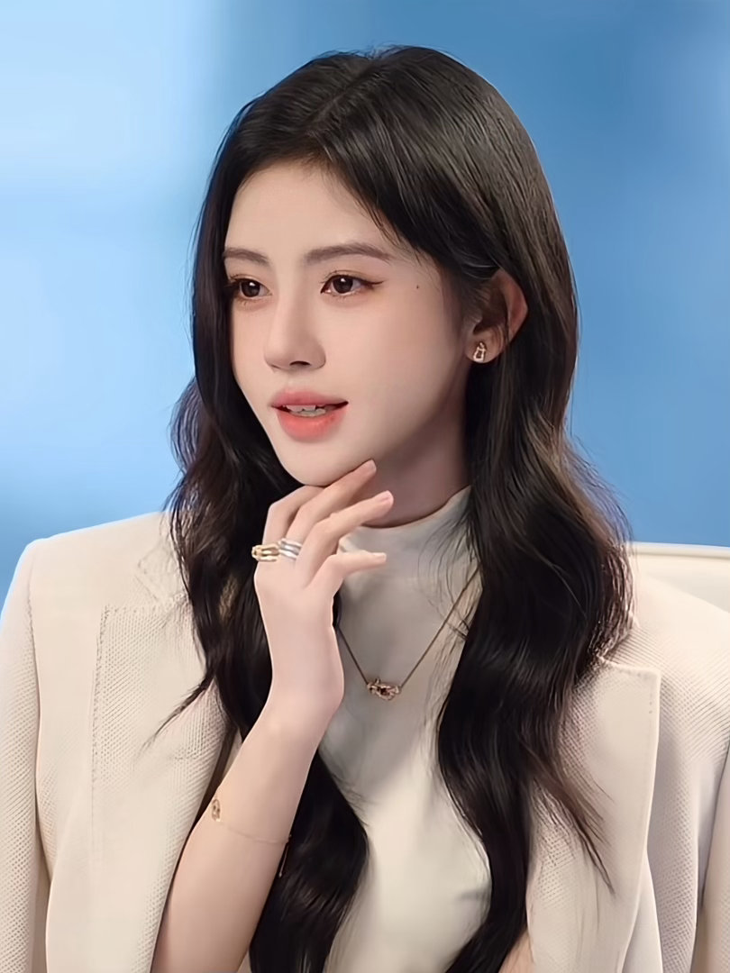 鞠婧祎 jjy鞠婧祎万花世界 jjy 鞠婧祎苏绿夏爱是最小范围的蝴蝶效应