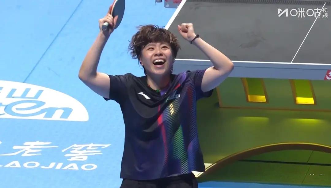 【王艺迪沉下心来，4-1击败张本美和，晋级八强】澳门世界杯1/8决赛，在孙颖莎4