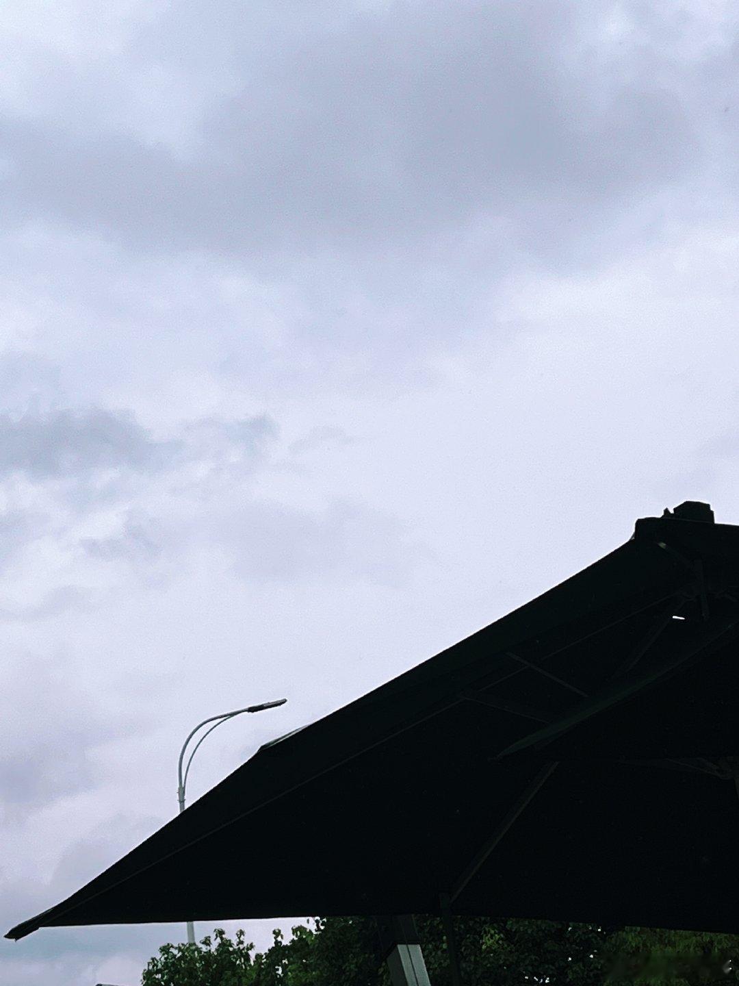 雨阻 