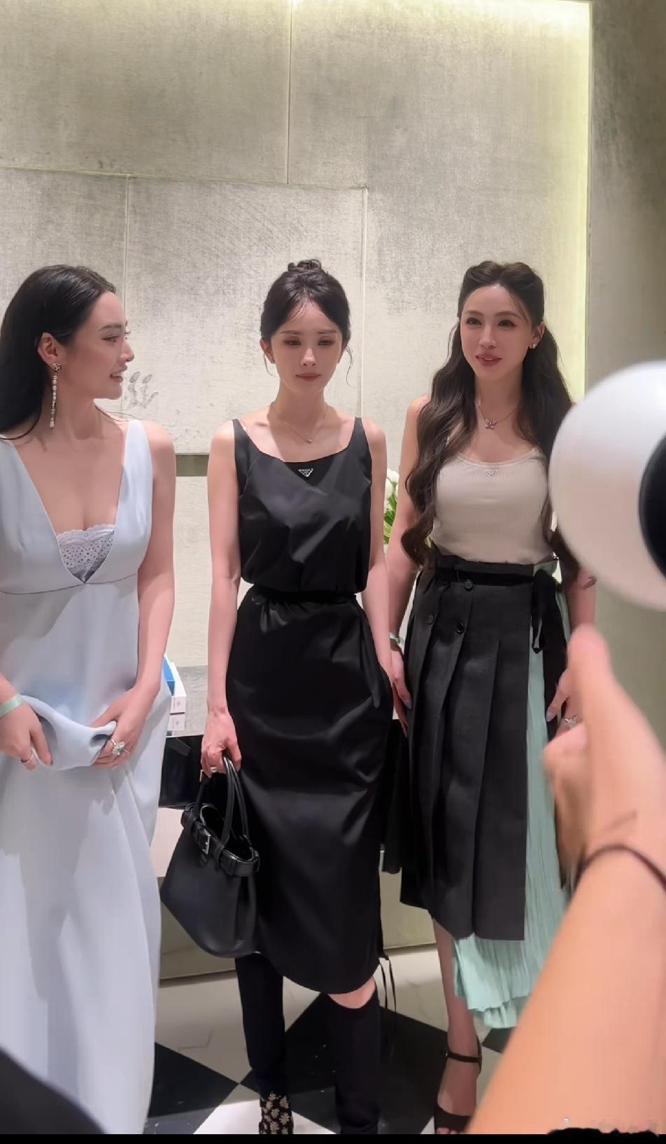 站在杨幂旁边，终于知道演员和网红的差别 