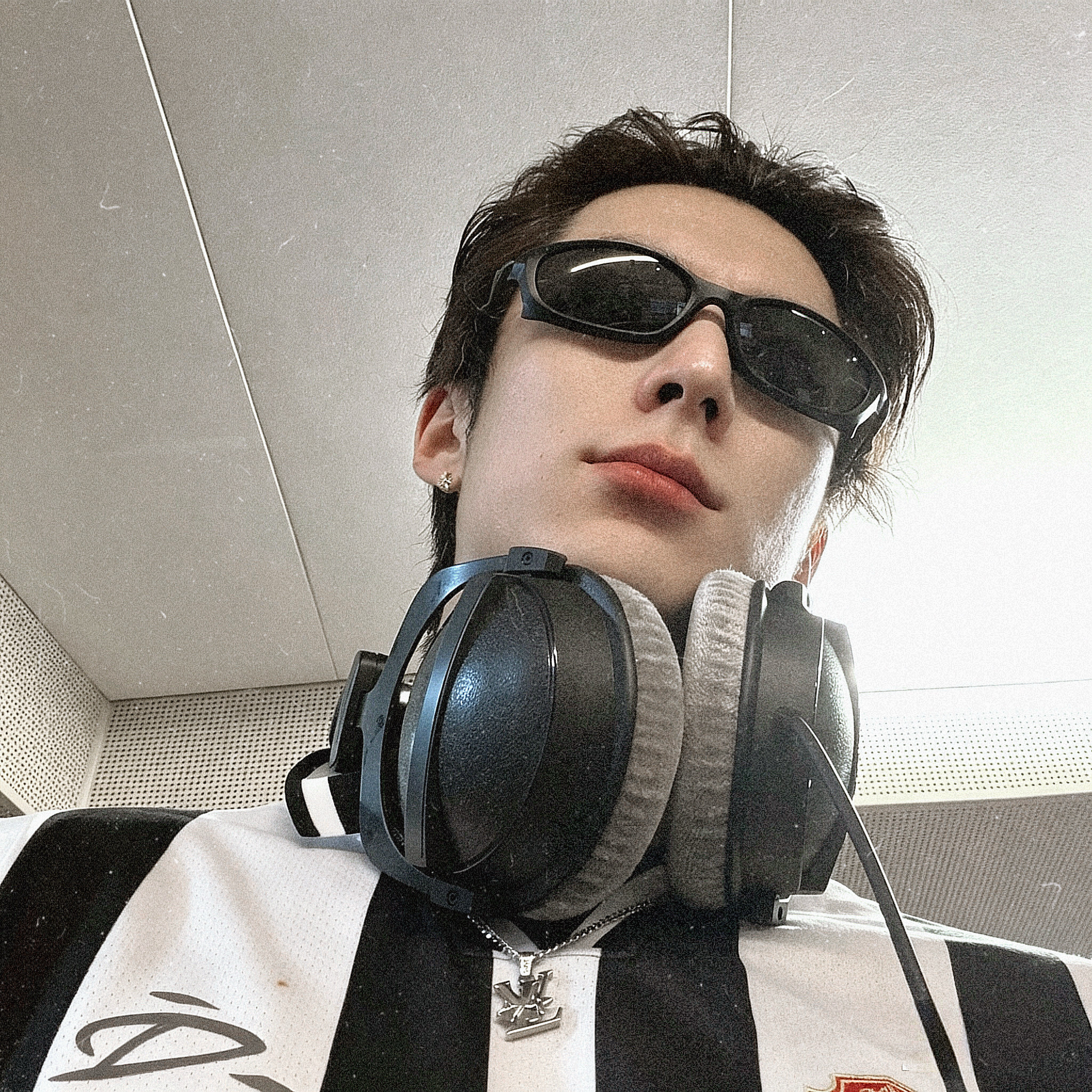 复古潮男🎧 ​​​