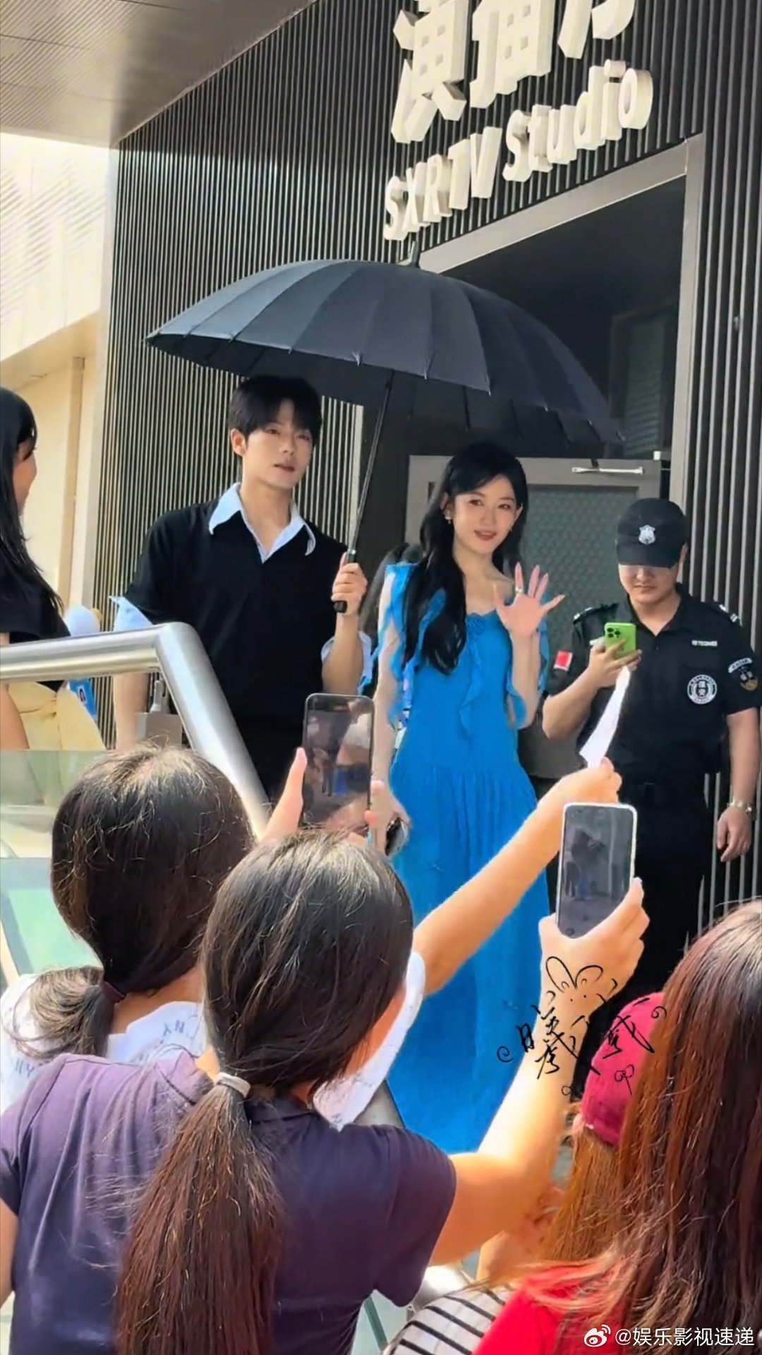 曾辉韩雨彤这次真的不一样 从一搭到九搭，感觉他们越来越放得开了，勾肩搭背的样子大