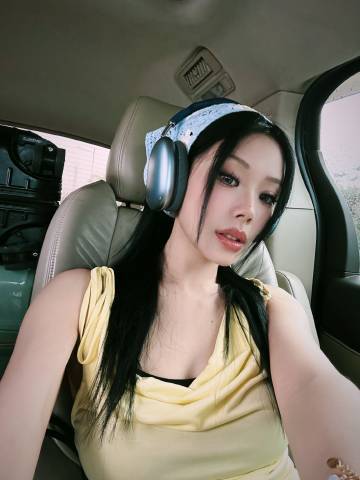 万妮达评论区好多城市等着唤醒 看到万妮达巡演的消息，心里满是期待。8月30日杭州