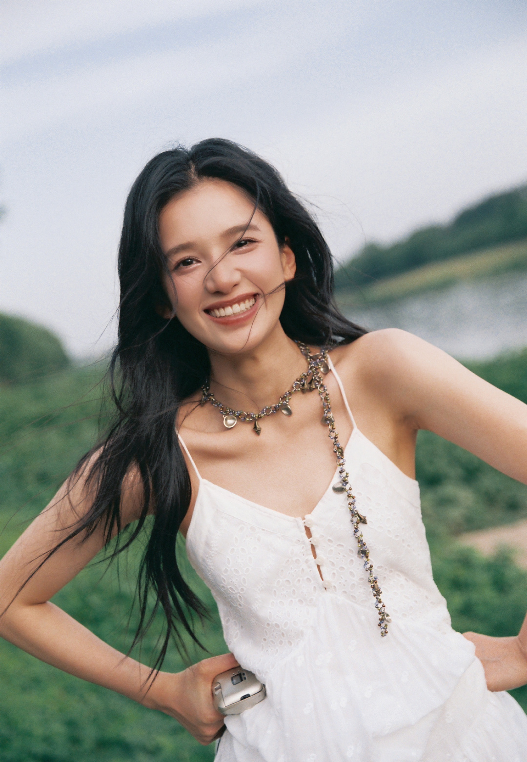 #张婧仪好鲜活的生命力#好爱张婧仪身上的生命力[送花花]，随性松弛，未来也朝着☀