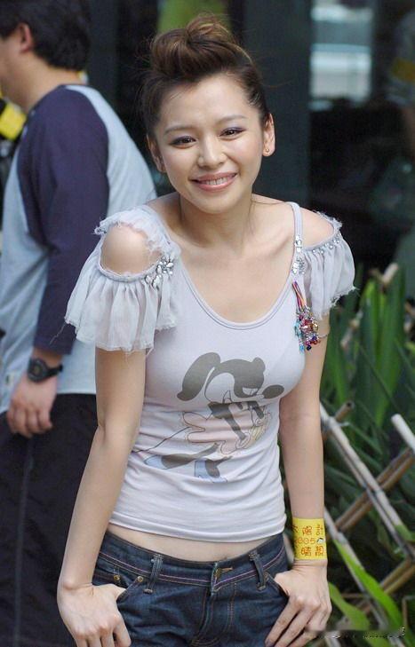 徐若瑄
如何拍摄清新脱俗的人像照片 请用一句话形容刘亦菲 人老了是不是很没用 职