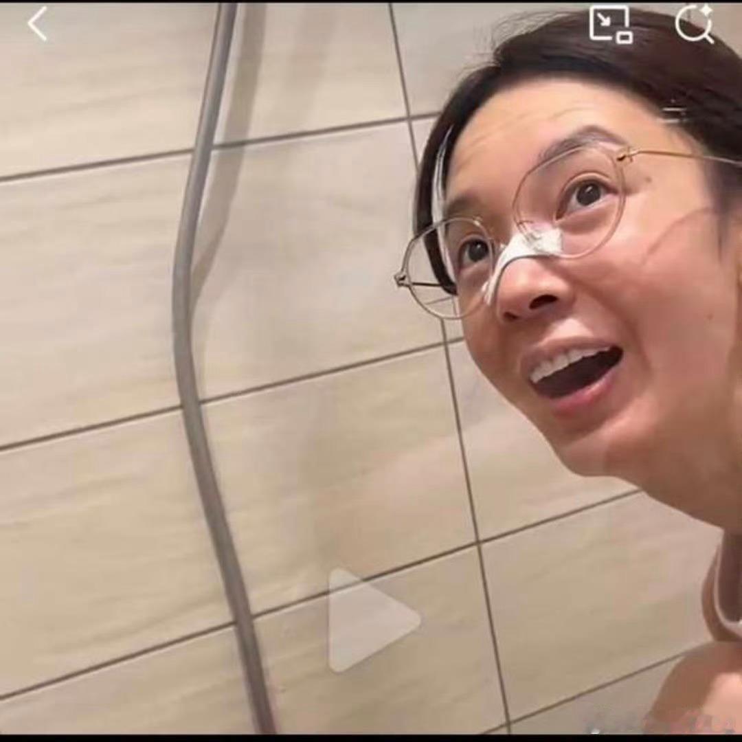 陈瑶我看陈瑶粉丝说要看陈瑶洗洗眼，你们帮我看看这确定不是辣眼吗 